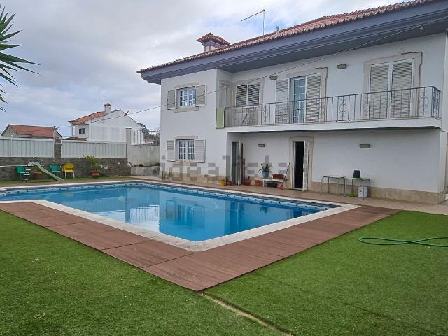 Moradia, Charneca da Caparica e Sobreda