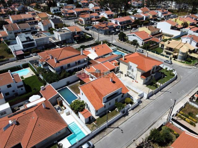 Moradia, Charneca da Caparica e Sobreda