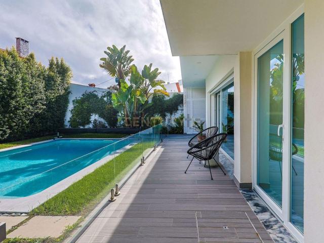 Moradia, Charneca da Caparica e Sobreda