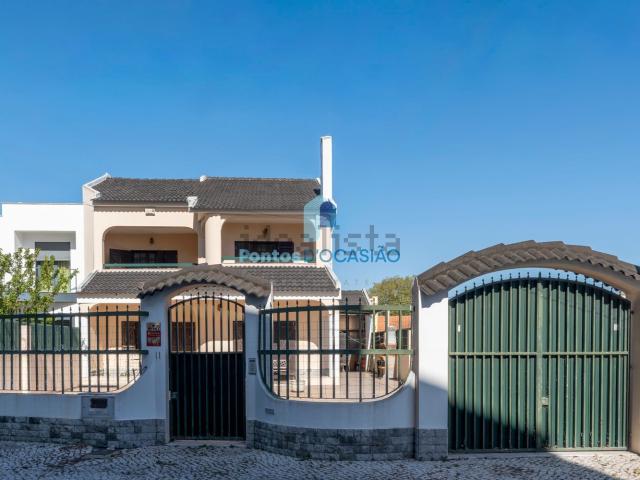 Moradia, Charneca da Caparica e Sobreda