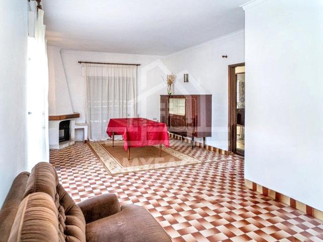 Moradia, Charneca da Caparica e Sobreda