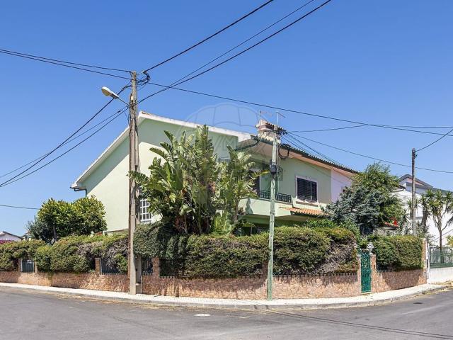 Moradia, Charneca da Caparica e Sobreda