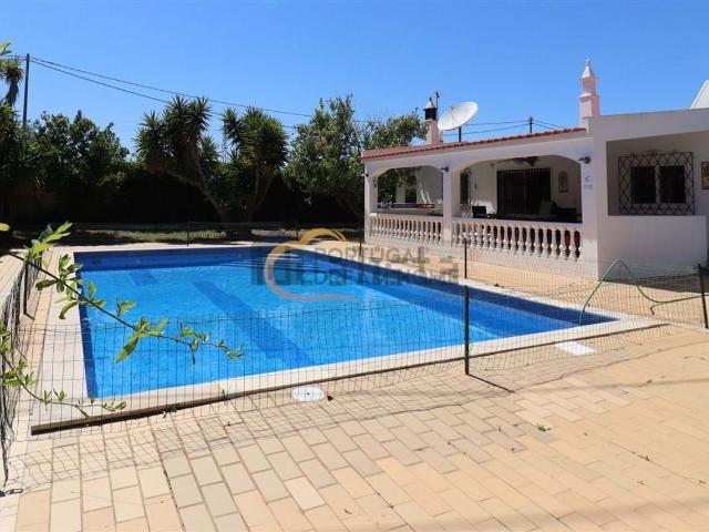 Moradia, Clube Albufeira, Albufeira e Olhos de Água