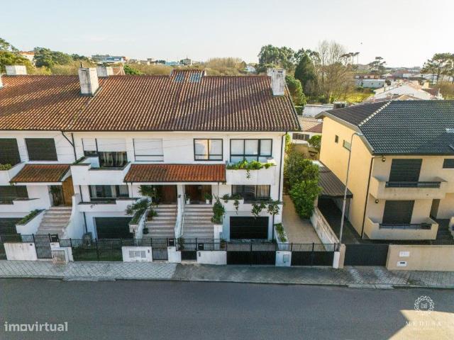 Moradia com 4 quartos e jardim | Miramar, Vila Nova de Gaia