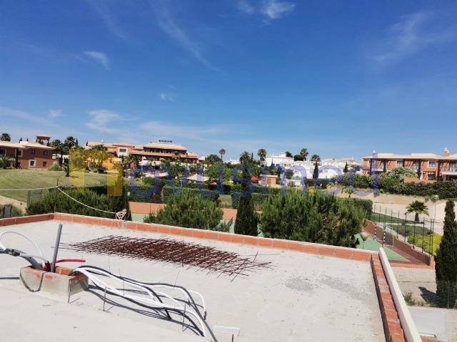 Moradia com 4 quartos e piscina, Carvoeiro, Algarve 171m² Lagoa e Carvoeiro