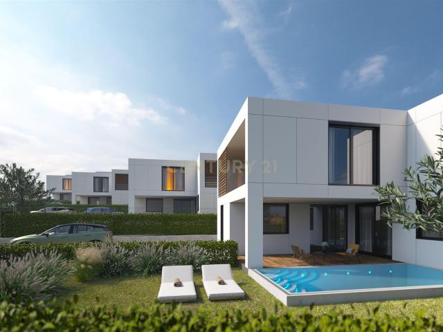 Moradia com 4 quartos em Vale de Lousas Onde a Alta Eficiê. 259m² Alcantarilha e Pêra
