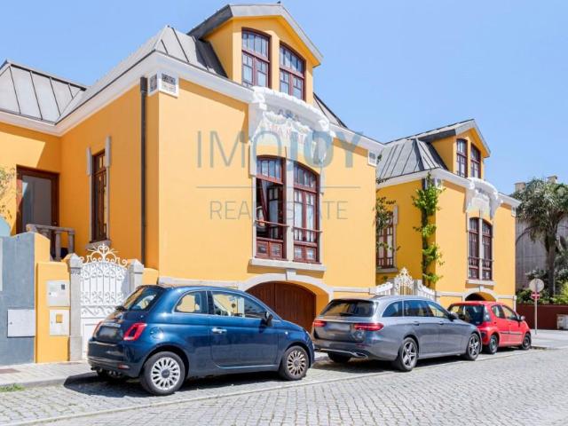 Moradia com 4 quartos em zona emblemática de Espinho 0m² Espinho