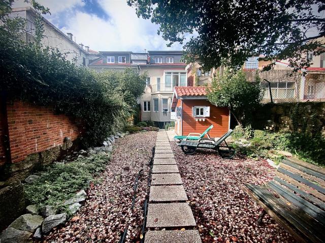 Moradia com 4 Suites e Jardim Privativo – 80 m do Metro do M. 369m² Cedofeita, Santo Ildefonso, Sé, Miragaia, São Nicolau e Vitória