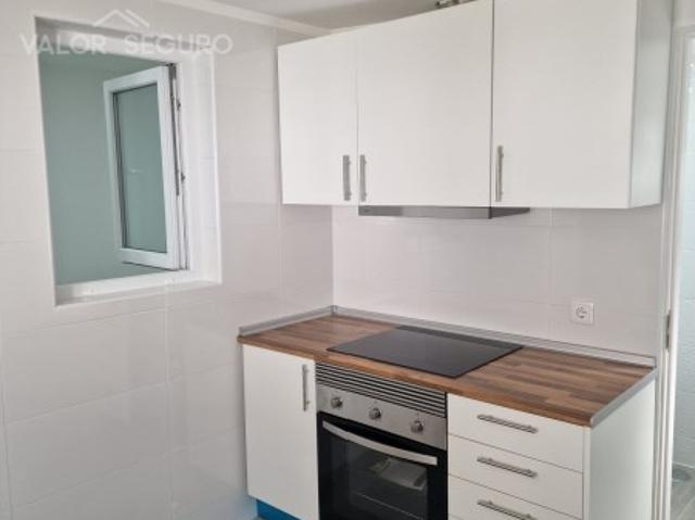 Moradia com 8 casas independentes em Sobralinho