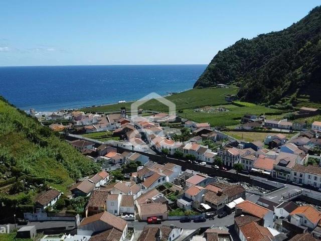 Moradia com 1 Quarto Faial da Terra Povoao