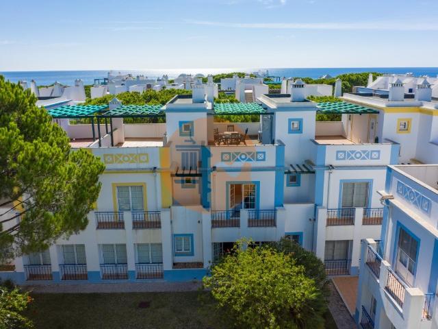 Moradia com 2 pisos e 1 varanda a apenas 100 metros do mar 120m² Castro Marim