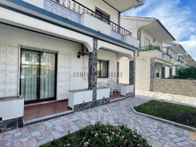 Moradia com 3 quartos, 2 wc e garagem em Alenquer | 26064083013