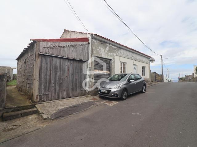 Moradia com 3 Quartos Fenais da Ajuda Ribeira Grande, Ribeira Grande, Fenais da Ajuda