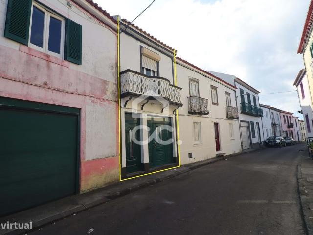 Moradia com 3 Quartos Fenais da Ajuda Ribeira Grande