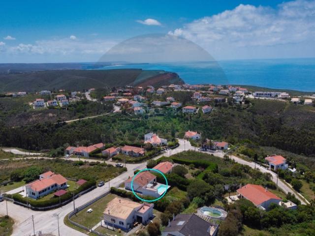 ENCANTADORA MORADIA PERTO DA PRAIA DE ARIFANA