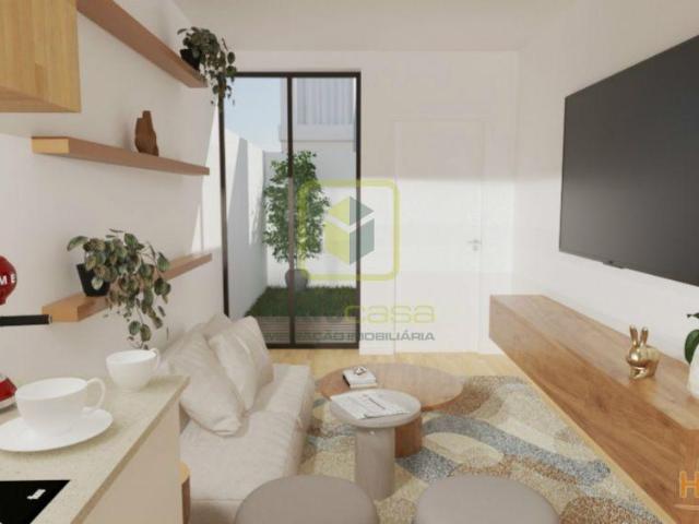 Moradia com Terraço e Logradouro | 26073956538