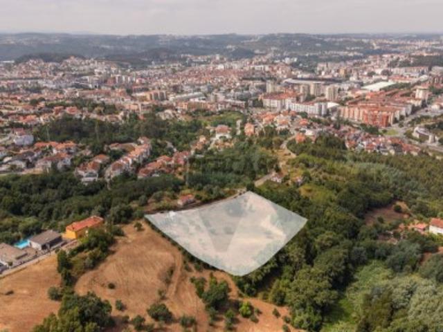 Moradia com Terreno de 7.014 m² | Potencial Construtivo de 3.500 m² | Coimbra