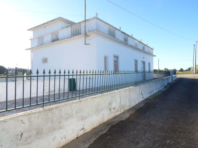 Moradia com Terreno para construção, em Almancil, perto de Vale de Lobo, e Quinta do Lago