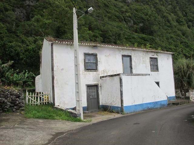 Moradia com Vista Mar & Montanha, junto a Cascatas