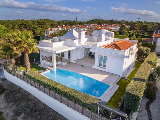 Moradia com vista para campo de golfe e oceano 194m² Amoreira