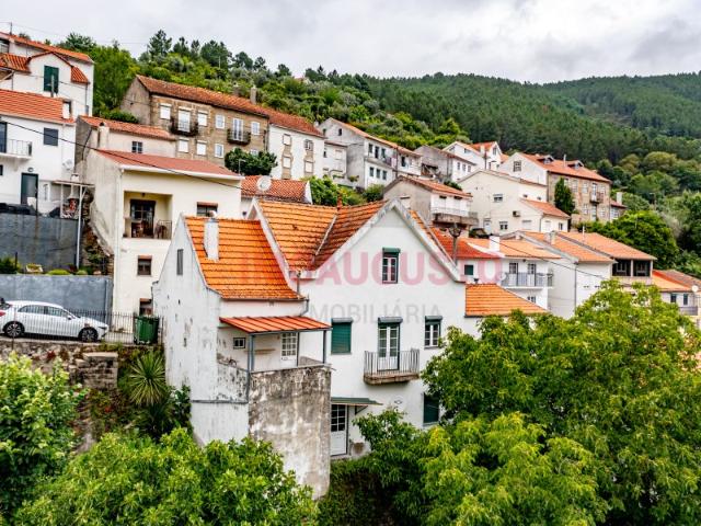 Moradia com vistas incríveis para a Serra da Estrela