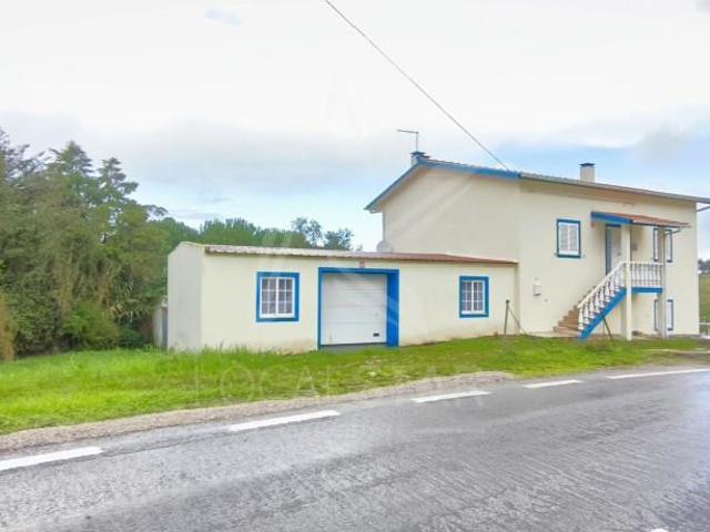 Moradia com Alma, Espaço e Retorno | Casal do Rei Vidais |. 203m² Vidais