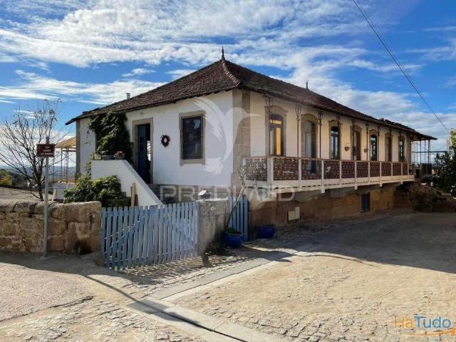 Moradia com charme e potencial de rentabilidade em Torre Dona Chama Mirandela | 26084098485