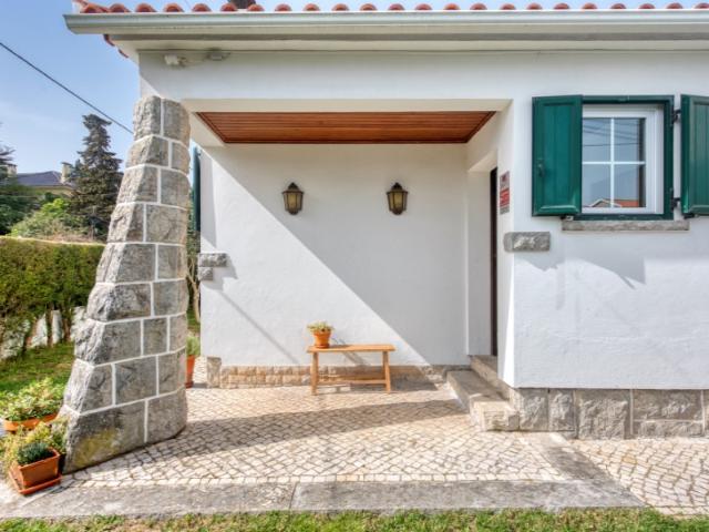 Moradia com jardim no centro de Cascais