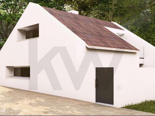Moradia com Logradouro Oportunidade de Investimento