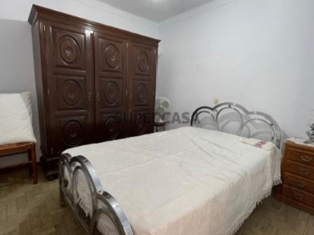Moradia com Lote de Terreno Urbano na Aldeia da Torre Idanha a Nova, Castelo Branco