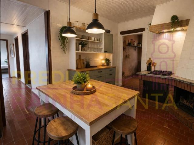 Moradia com pátio, telheiro e 1500 m2 de terreno 15km de Coimbra