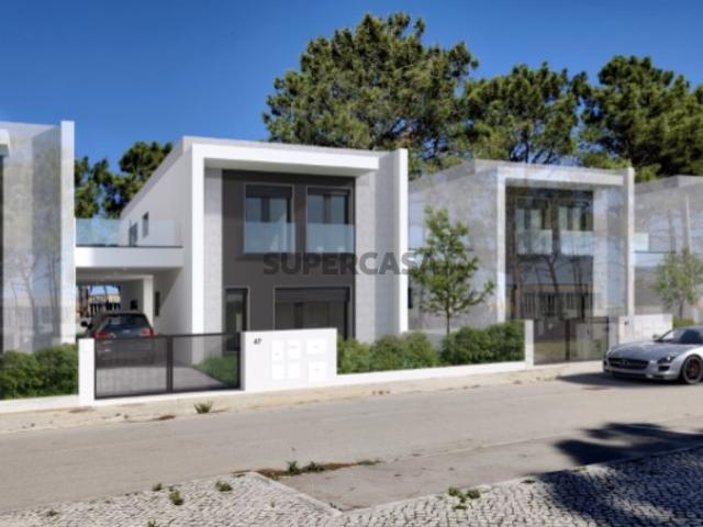 Moradia com Piscina A Venda na Lagoa de Albufeira a 800m da praia