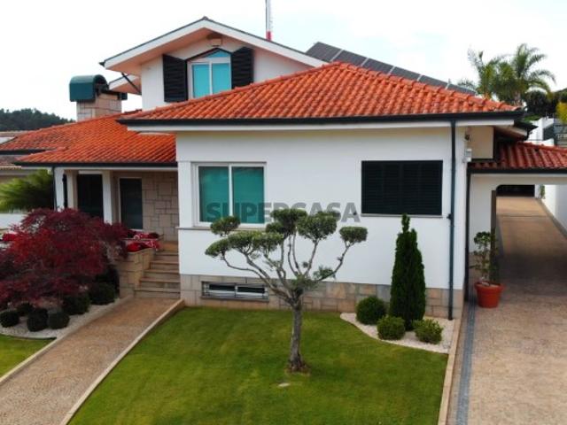 Moradia com piscina e jardim Gondomar Porto