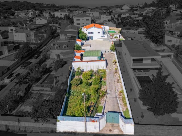 Moradia com Piscina em lote de 1.500 m2, em Almornos, Almargem do Bispo