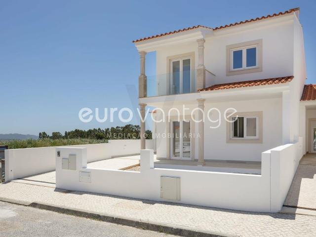 Moradia com Piscina/São Martinho do Porto 174m² Alcobaça