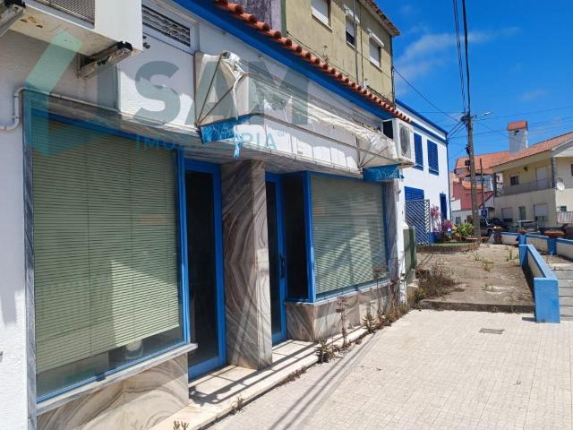 Moradia com Potencial para Remodelação 0m² A dos Cunhados e Maceira
