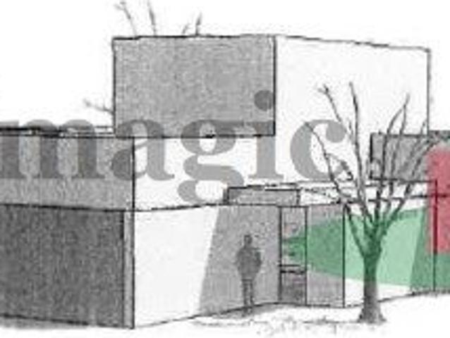 Moradia com Projeto em Rio Maior*RIOMAGIC
