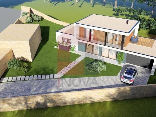Moradia com projeto, Sabariz