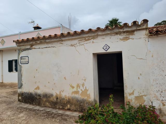 Moradia T2 com terreno e espaços verdes em Querença, Loulé