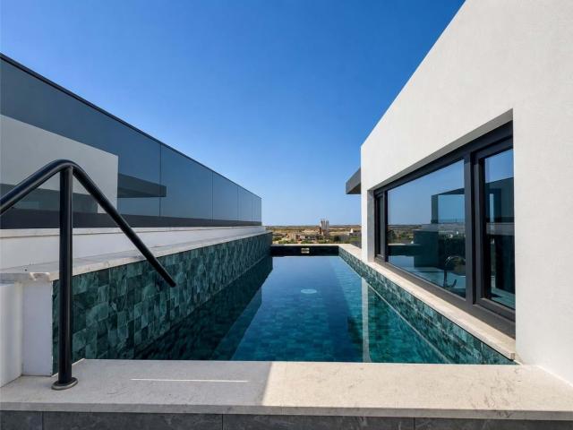 Moradia Contemporânea com Piscina T4 em Tavira