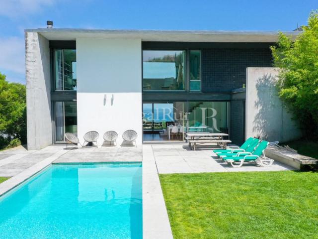 Moradia contemporânea com vista mar na Serra da Pescaria N. 324m² Famalicão