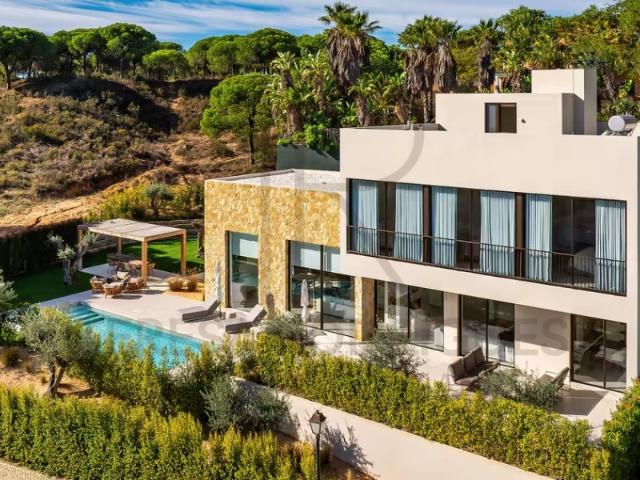 Moradia Contemporânea com 4 quartos na Quinta do Lago