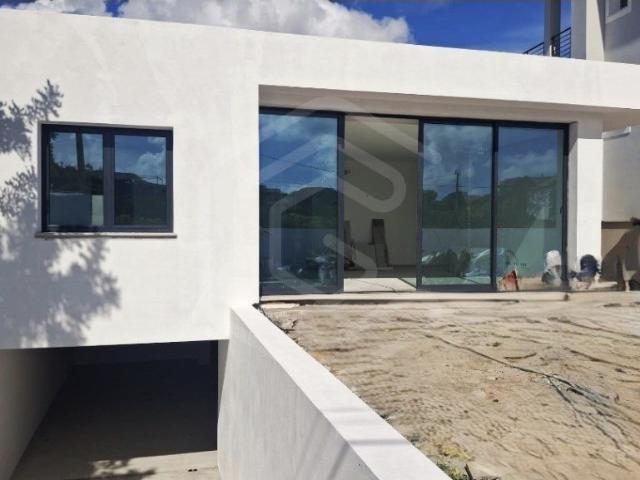 Moradia Contemporânea entre a Fonte Santa e o Mar, Quarteira. 137m² Quarteira