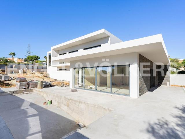 Moradia Contemporânea no Carvoeiro 219m² Lagoa e Carvoeiro