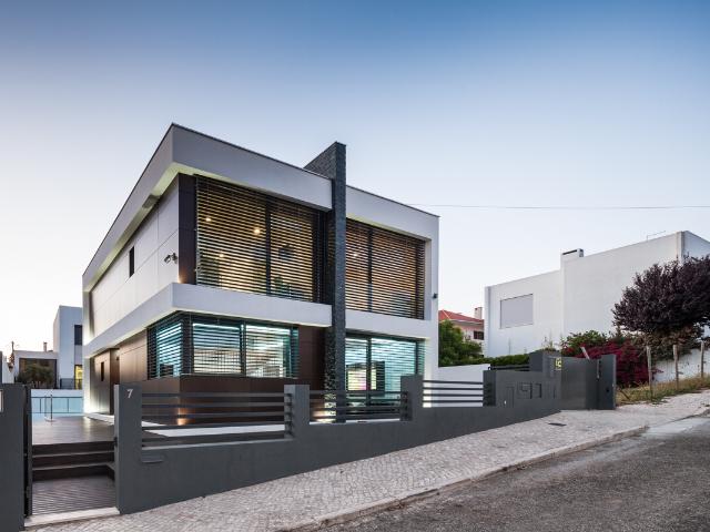 Moradia Contemporânea para venda em Caxias, Portugal