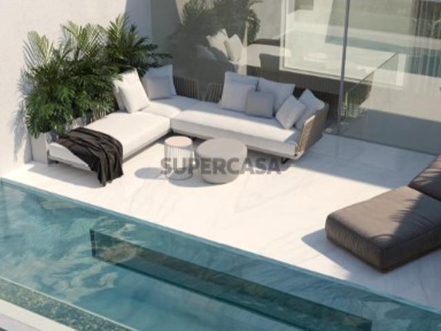 Moradia Contemporânea T4 com Rooftop e Piscina | Vilamoura