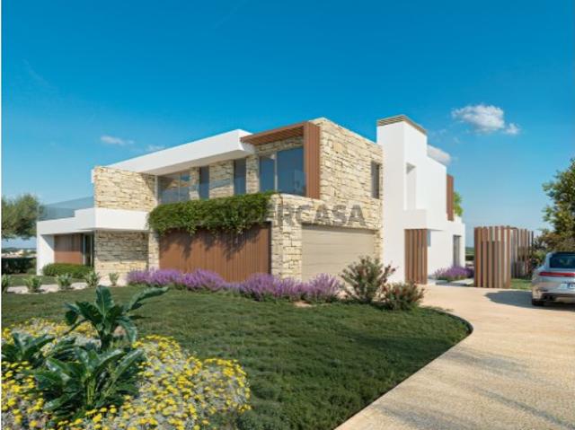 Moradia Contemporânea T4 com Vista Golfe | Vila Nova de Santo Estêvão