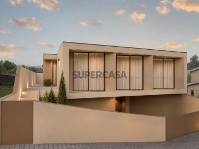 Moradia Corvite Guimarães