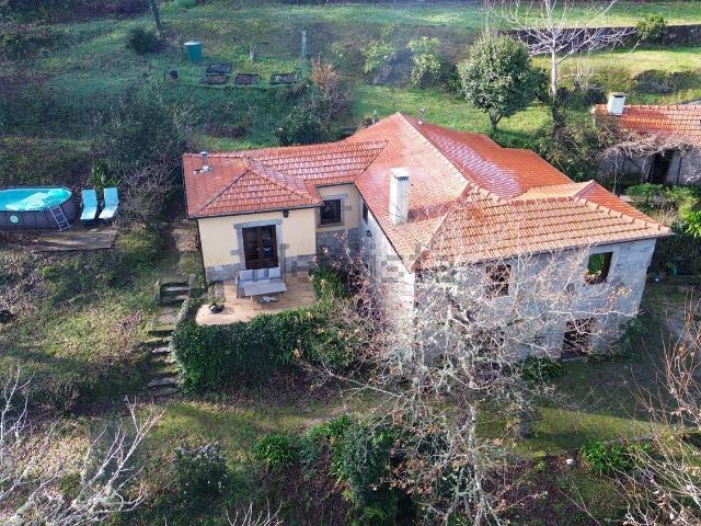 Moradia, Covas