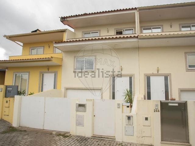 Moradia, Cruz